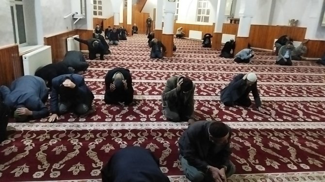 Camide Deprem Tatbikatı