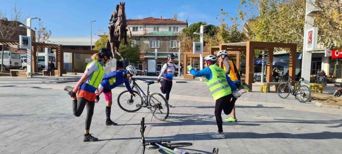 Alaçatı Salı Bisikletçileri Gördes’te