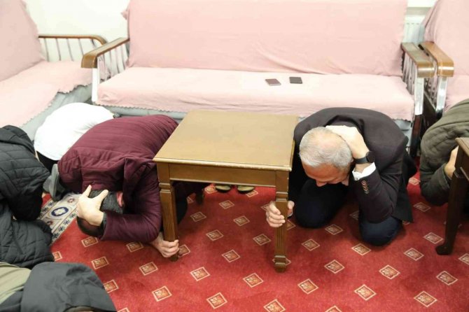 Suluova’da "Çök Kapan Tutun" Tatbikatı Yapıldı