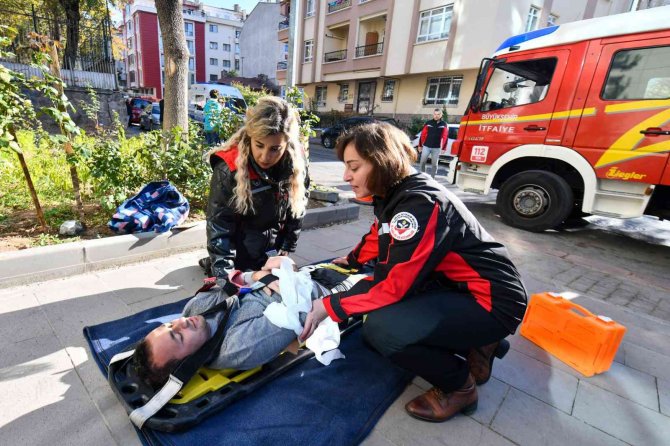 Ankara Büyükşehir’den Düzce Depremi’nin Yıl Dönümünde Anlamlı Tatbikat