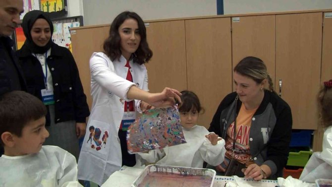 500 Yıllık Geleneksel İ̇stanbul Oyuncakları Arnavutköy’de Tanıtıldı