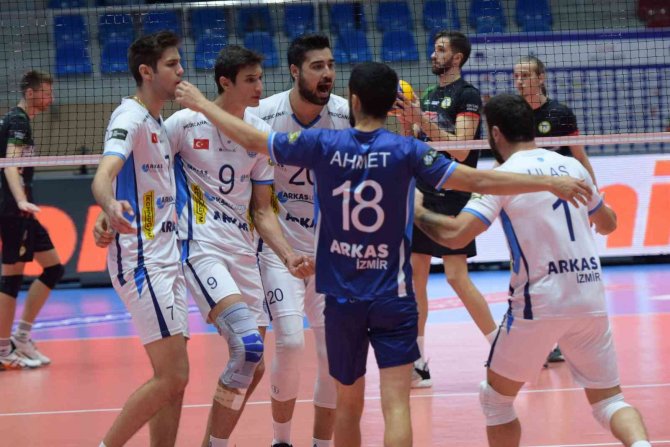 Axa Sigorta Efeler Ligi: Arkas Spor: 3 - Cizre Belediyespor: 0