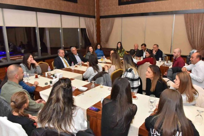 "Bizim Kızlar" Bilecik Belediye Spor Maçı Öncesinde Moral Depoladı