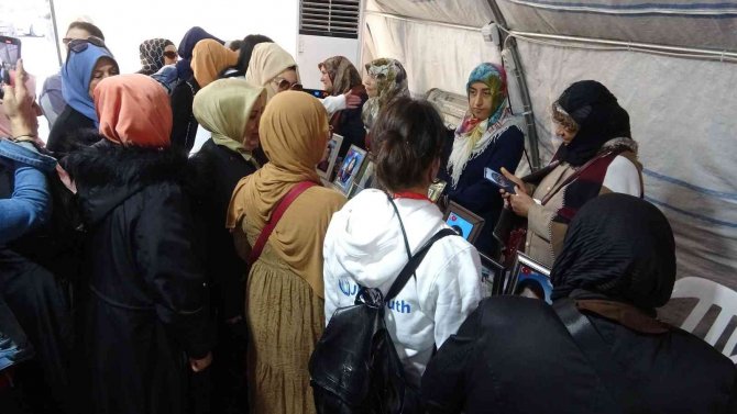 Evlat Nöbetine Bir Aile De Gaziantep’ten Katıldı