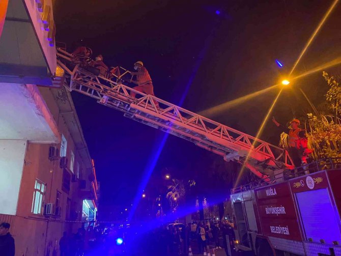 Çök-kapan-tutun Tatbikatı Marmaris’te Yapıldı