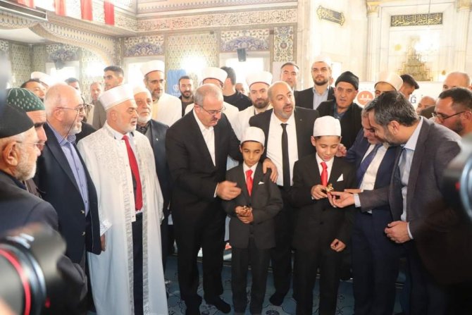 İ̇zzetpaşa Camii’nde Hafızlık İcazet Merasimi Yapıldı