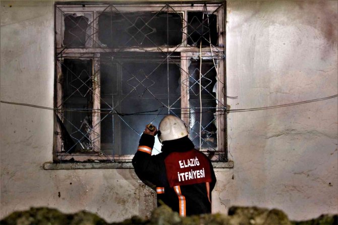 Gece Yarısı Facianın Eşiğinden Dönüldü: Yangına Uykusunda Yakalandı