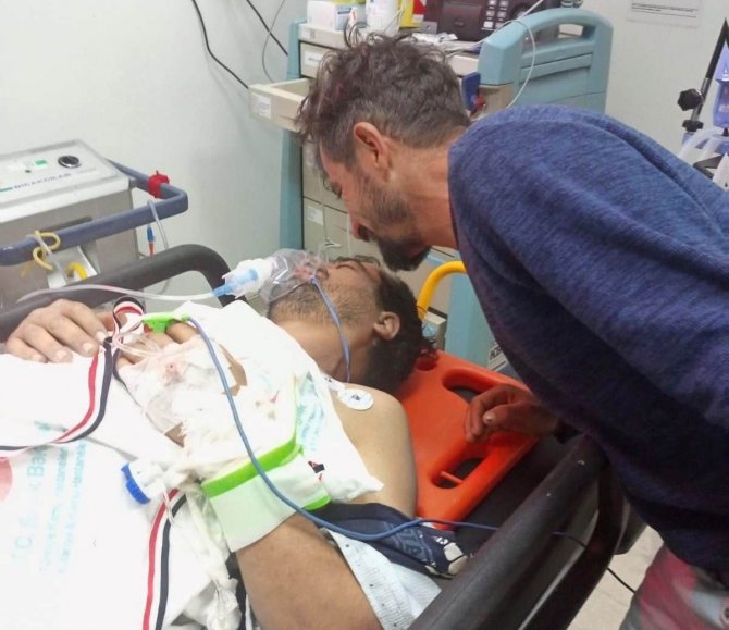 Emet’te Kamyonet Yayaya Çarptı: 1 Ağır Yaralı