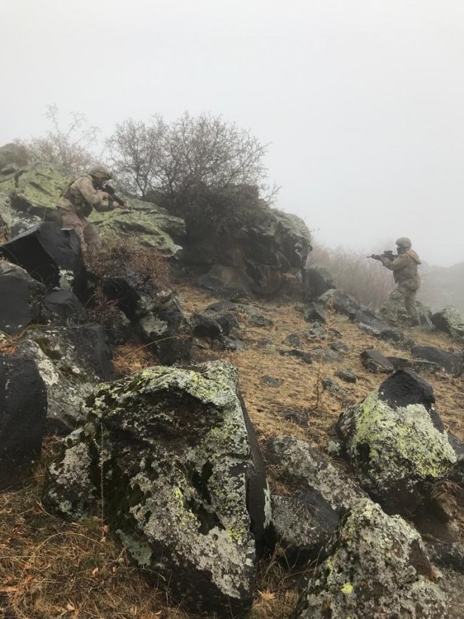 Ağrı Ve Iğdır’da “Eren Abluka Sonbahar-kış-12 Şehit Jandarma Uzman Çavuş Dursun Pampal Operasyonu” Başlatıldı