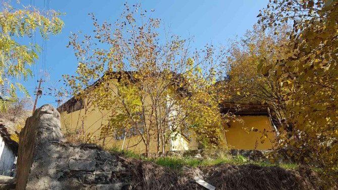 Karabük’te Müstakil Evin Çatısında Yangın