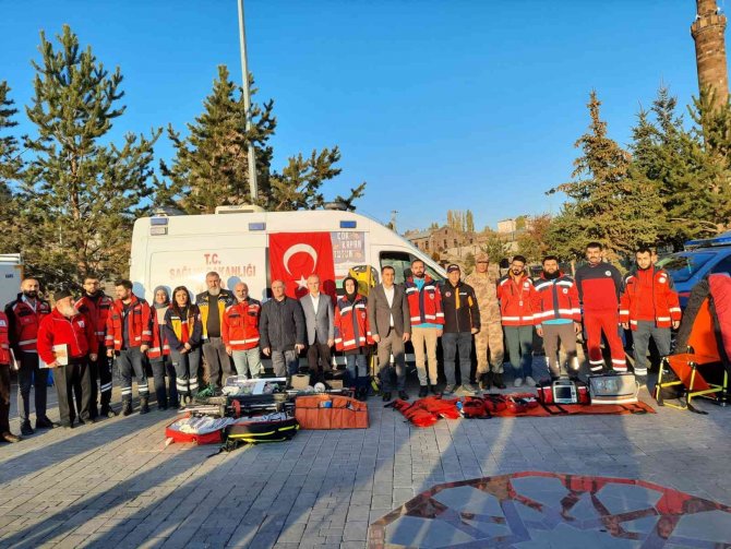 Kars’ta Afad Tanıtım Sergisine Yoğun İlgi