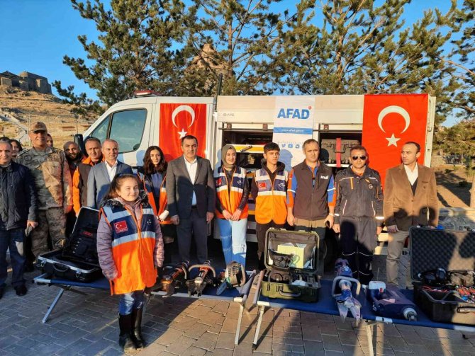 Kars’ta Afad Tanıtım Sergisine Yoğun İlgi