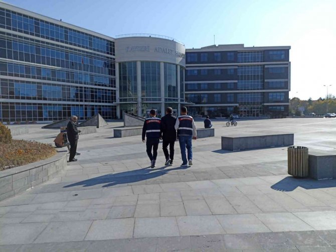 Kesinleşmiş Cezası Bulunan Fetö’cü Cumhuriyet Savcısı Yakalandı