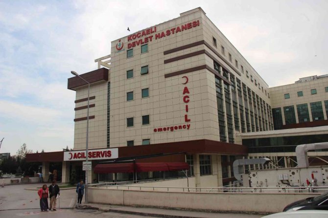 Kümesin Üzerinden Malzeme Almaya Çalışırken Dengesini Kaybedip Düştü