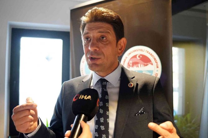 İ̇smail Turgut Öksüz: "Trabzonspor Koltuğuna Oturup, Devlete Kafa Tutmayacaksın"