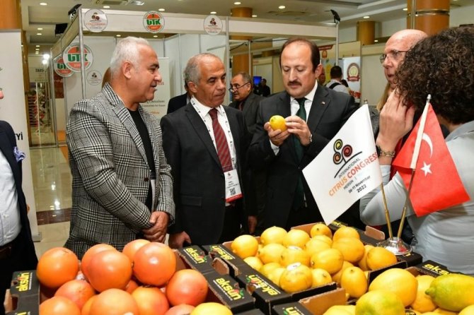 Vali Pehlivan, Turunçgil Ürünleriyle Yapılan ’Gastro Şov’ Etkinliğine Katıldı