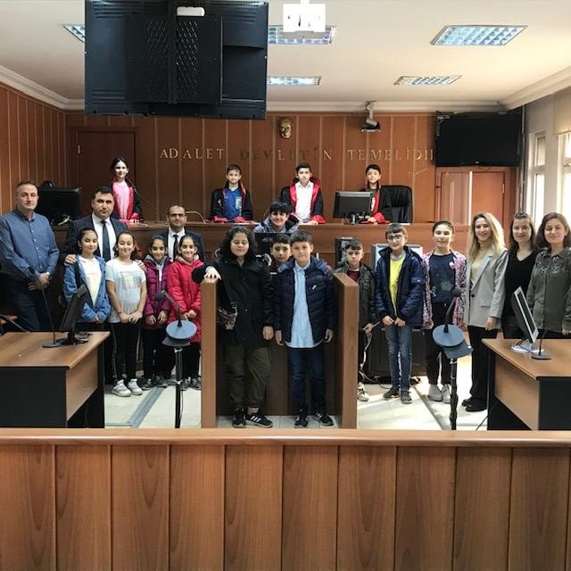 Hakim Ve Savcı Olmak İsteyen Öğrenciler İçin Temsili Duruşma