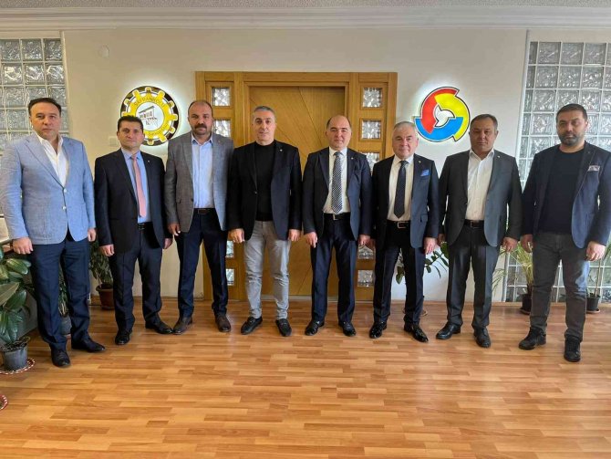 Başkan Acar Güven Tazeledi