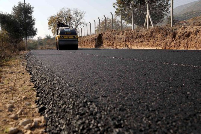 Büyükşehir Asfalt Mesaisinde