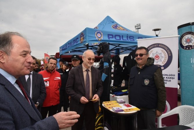 Üniversite Öğrencileri Arama Kurtarma Takımlarıyla Tanıştı