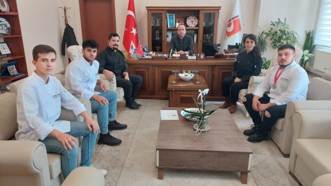 Söğüt Myo Öğrencileri Yarışmaya Damga Vurdu