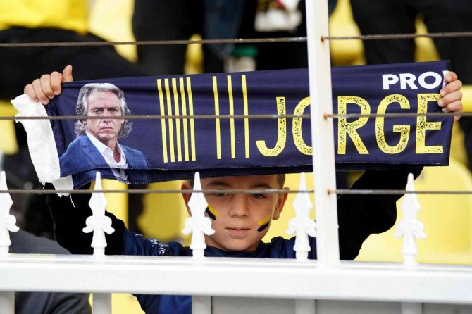 Spor Toto Süper Lig: Fenerbahçe: 0 - Giresunspor: 0 (Maç Devam Ediyor)