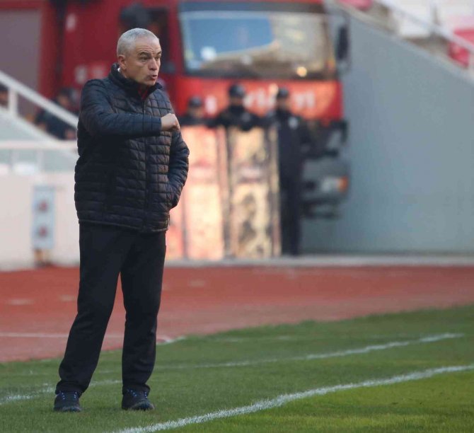 Spor Toto Süper Lig: Sivasspor: 2 - Ümraniyespor: 2 (Maç Sonucu)