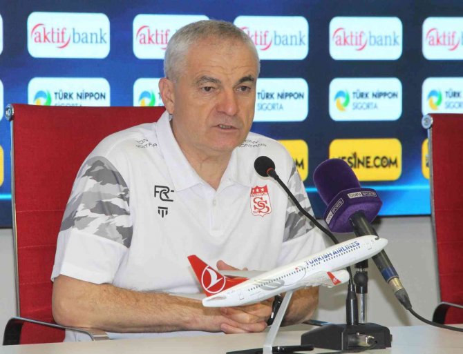 Rıza Çalımbay: "Bu Kadar Kötü Oynayacağımızı Beklemiyordum"