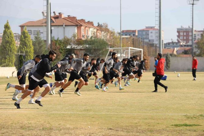 Eşin Group Nazilli Belediyespor, Isparta Deplasmanı Hazırlıklarını Tamamladı