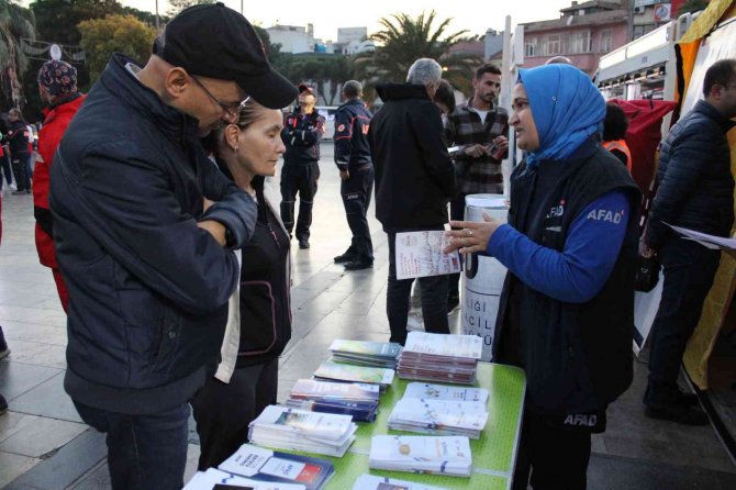 Aydın’da “Çök-kapan-tutun” Tatbikatı Yapıldı