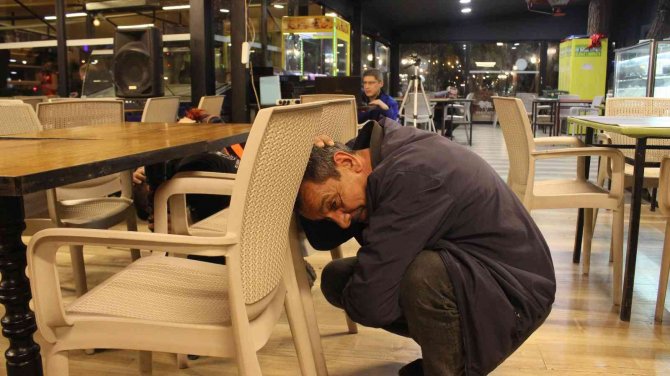 Kırklareli’nde Deprem Tatbikatı ‘Çök-kapan-tutun’ Yapıldı