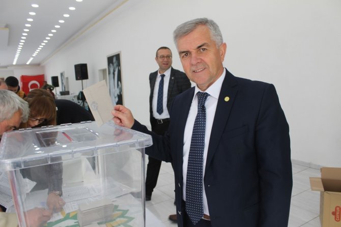 Kalpakçı, 9. Kez Başkan Oldu
