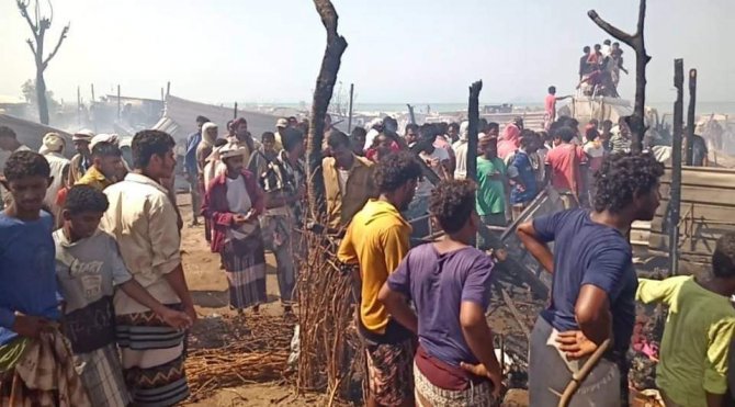 Yemen’de Sığınmacı Kampında Yangın Çıktı: 60 Çadır Kül Oldu