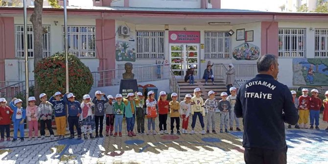 İ̇tfaiyecilerden, Minik Öğrencilere Yangın Eğitimi