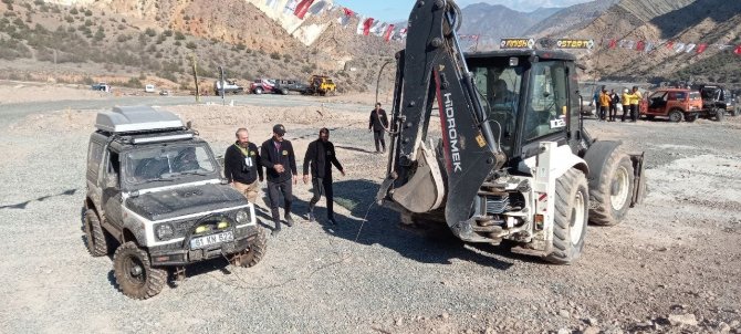 Sular Altında Kalacak Yusufeli’nde Off-road Yarışları Düzenlendi