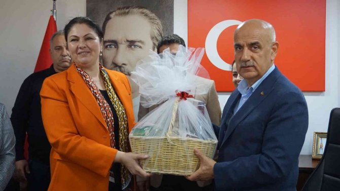 Bakan Kirişci, Restorasyonu Devam Eden Selimiye’de İncelemelerde Bulundu