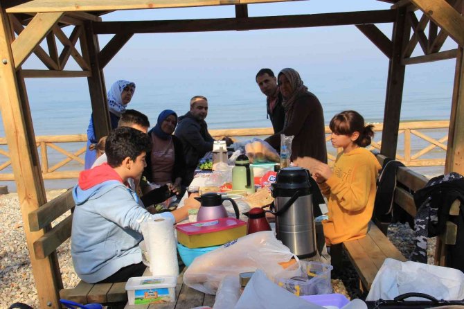 Aydın’da Deniz Keyfi Devam Ediyor