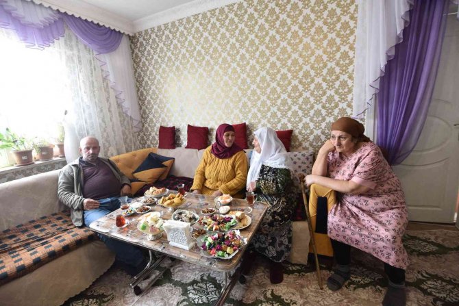 Ahlat’a Yerleştirilen Ahıska Türkleri Türkiye Cumhuriyeti Devletine Minnettar