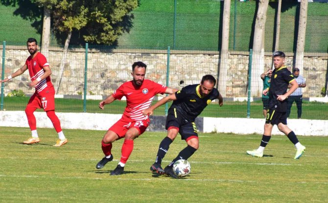Çeşme Belediyespor: 2 - Aliağaspor Fk: 1