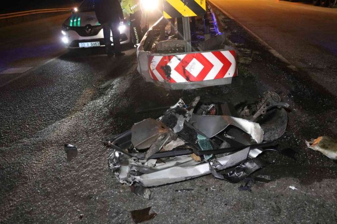 Kapıkule Yolunda Tır İle Çarpışan Otomobil Hurdaya Döndü: 1 Yaralı