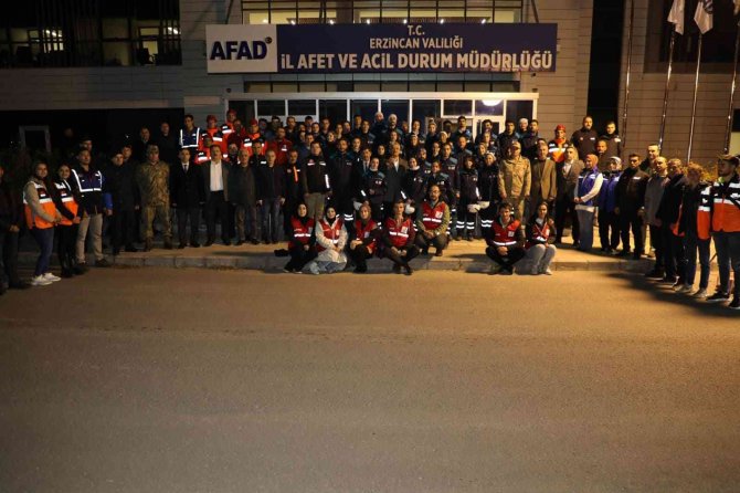 Erzincan’da "Çök Kapan Tutun" Tatbikatı Yapıldı