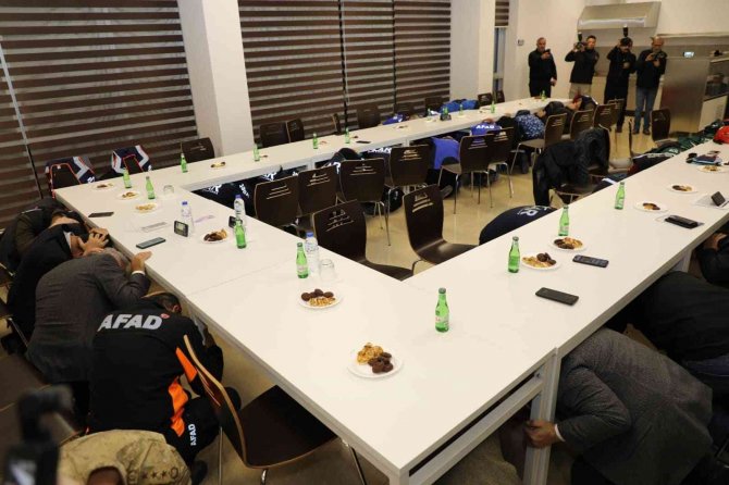 Erzincan’da "Çök Kapan Tutun" Tatbikatı Yapıldı