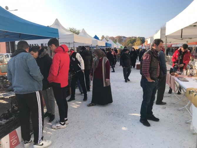 Eskişehir Antika Pazarı’na Öğrenci Etkisi