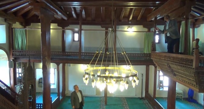 İ̇ki Asırlık ’Çivisiz Cami’ Zamana Meydan Okuyor