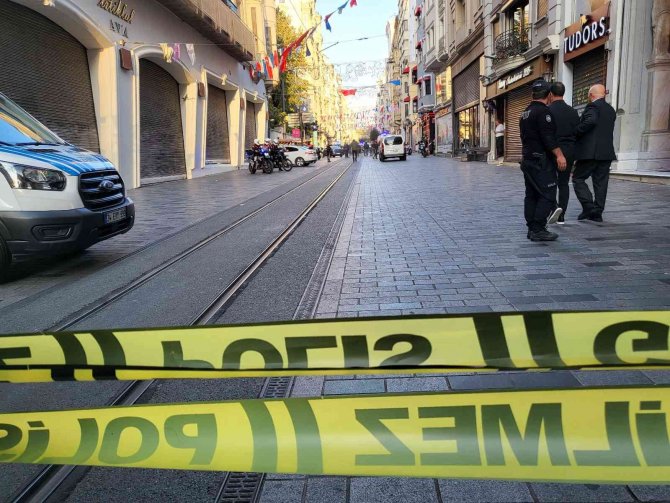 Taksim’de Patlama Meydana Geldi