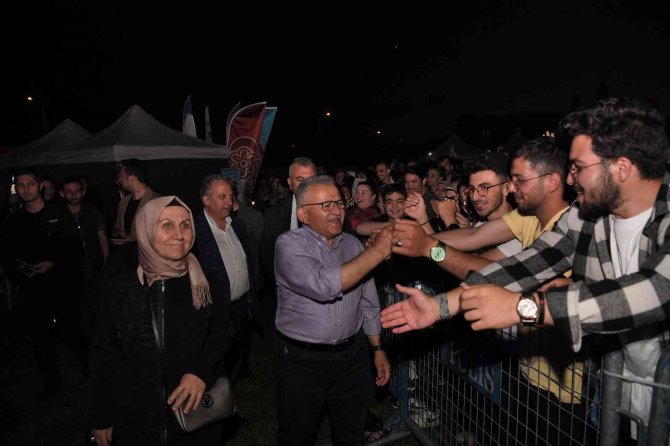 Başkan Büyükkılıç: “Kayseri, Büyükşehir İle ‘Festivaller Şehri’ Oluyor”