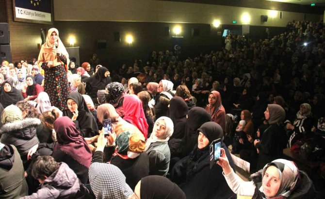 Kütahya’da "Huzurlu Aile, Huzurlu Toplum" Konulu Konferans