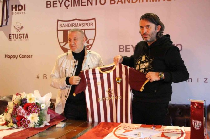 Mesut Bakkal Bandırmaspor’a İmza Attı