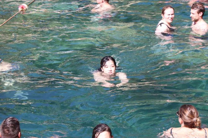 Kilometrelerce Yol Gelen Turistler Kleopatara’da Şifa Arıyor