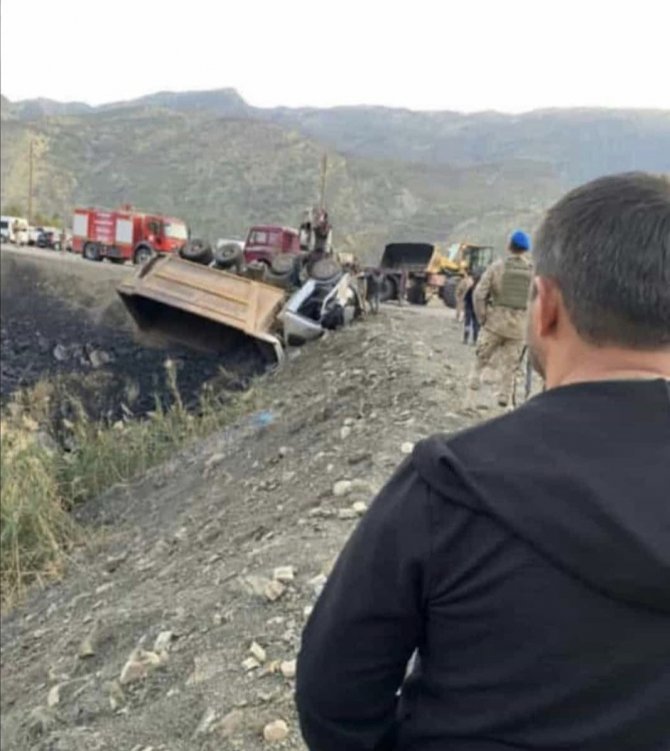 Şırnak’ta Otostop Çeken Genç, Bindiği Kamyonda Hayatını Kaybetti